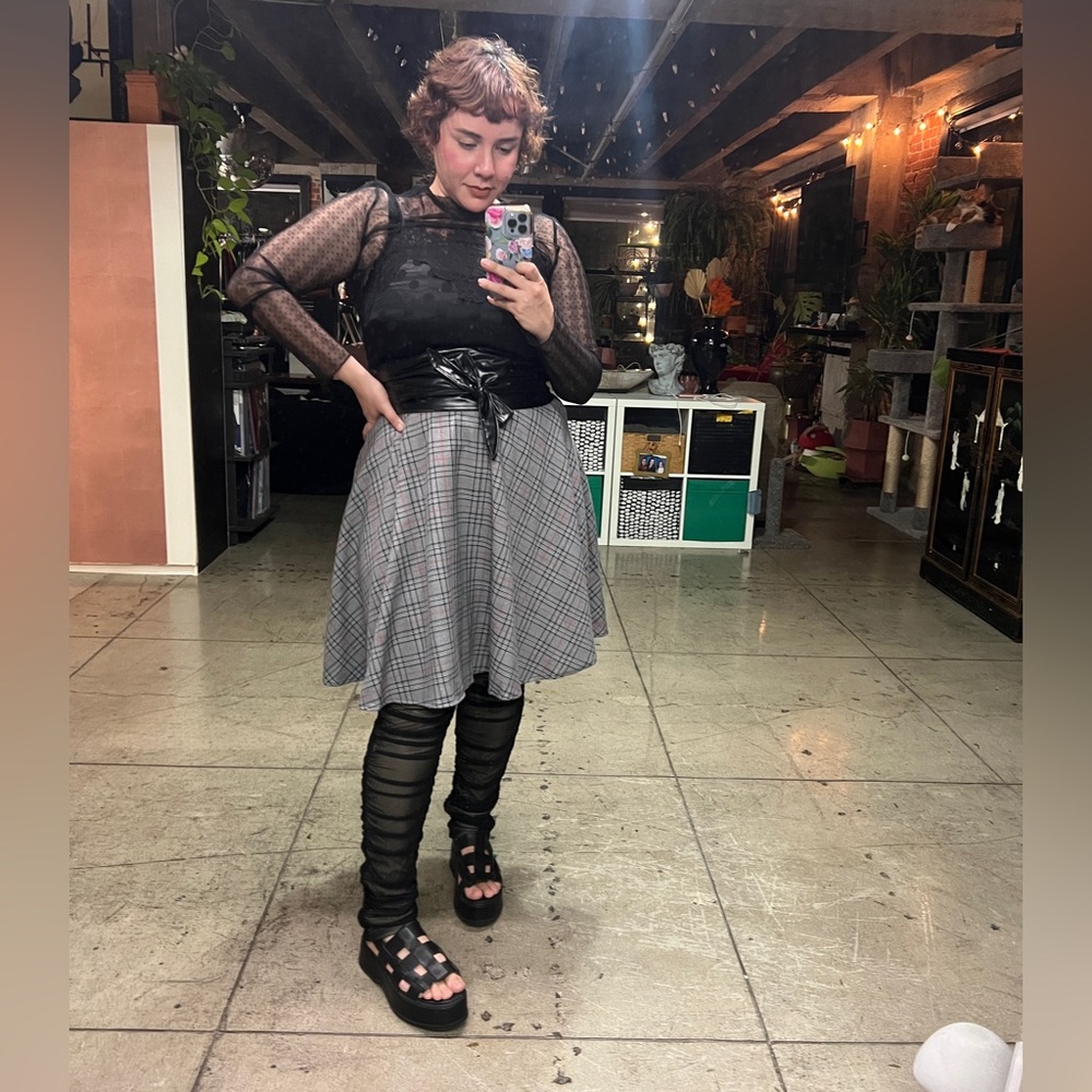 386B-BLACK. Lace Polkadot Cami - Picture 6 of 7